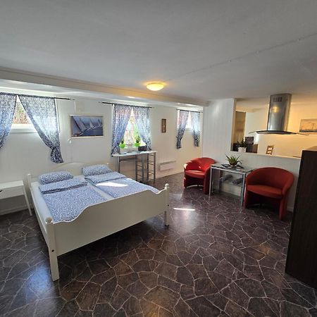 Appartement Hybel Til Leie à Tvedestrand Extérieur photo