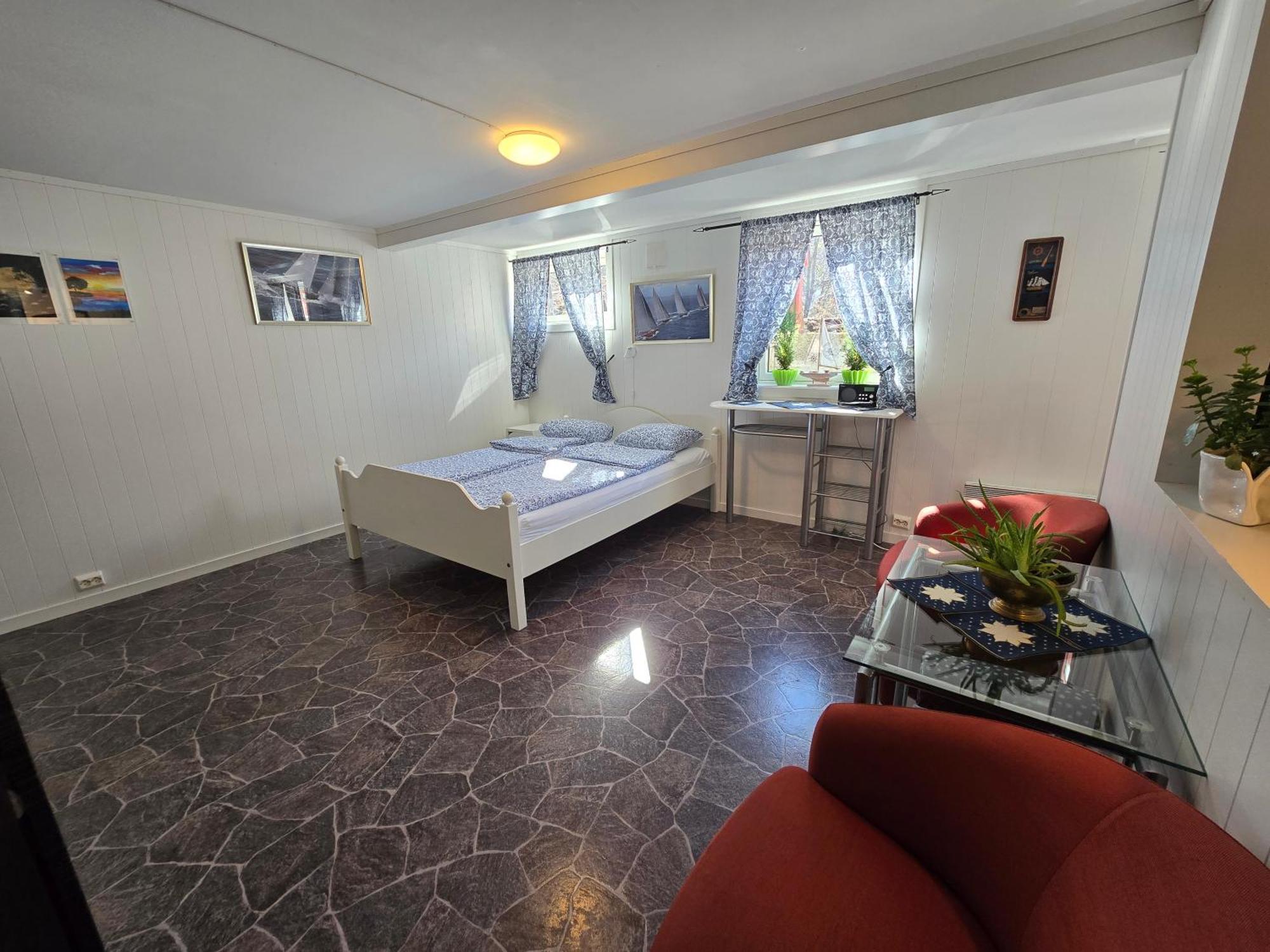 Appartement Hybel Til Leie à Tvedestrand Extérieur photo