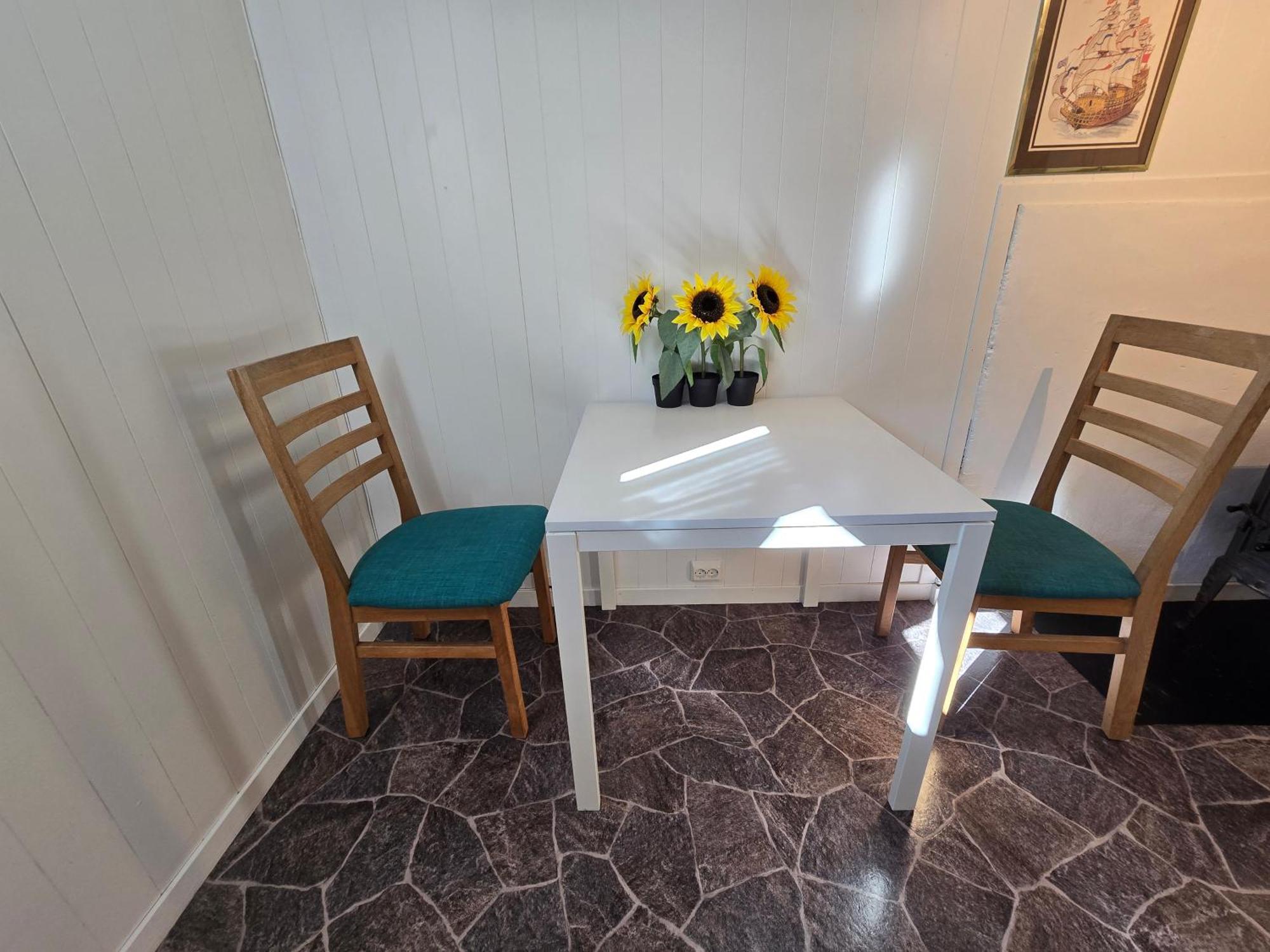 Appartement Hybel Til Leie à Tvedestrand Extérieur photo